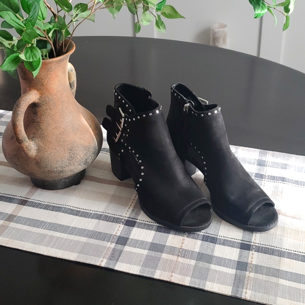 This cute ankle bootie from Dirty Laundry